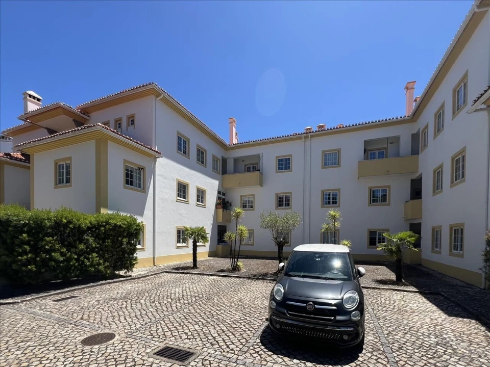 Apartamento T4 para Venda em Agualva e Mira-Sintra Foto 23