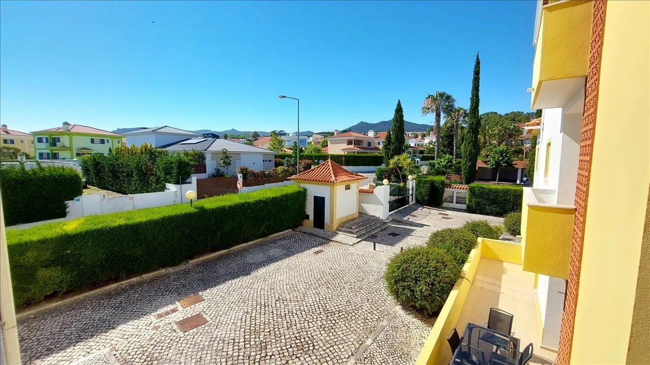 Apartamento T4 para Venda em Agualva e Mira-Sintra Foto 20