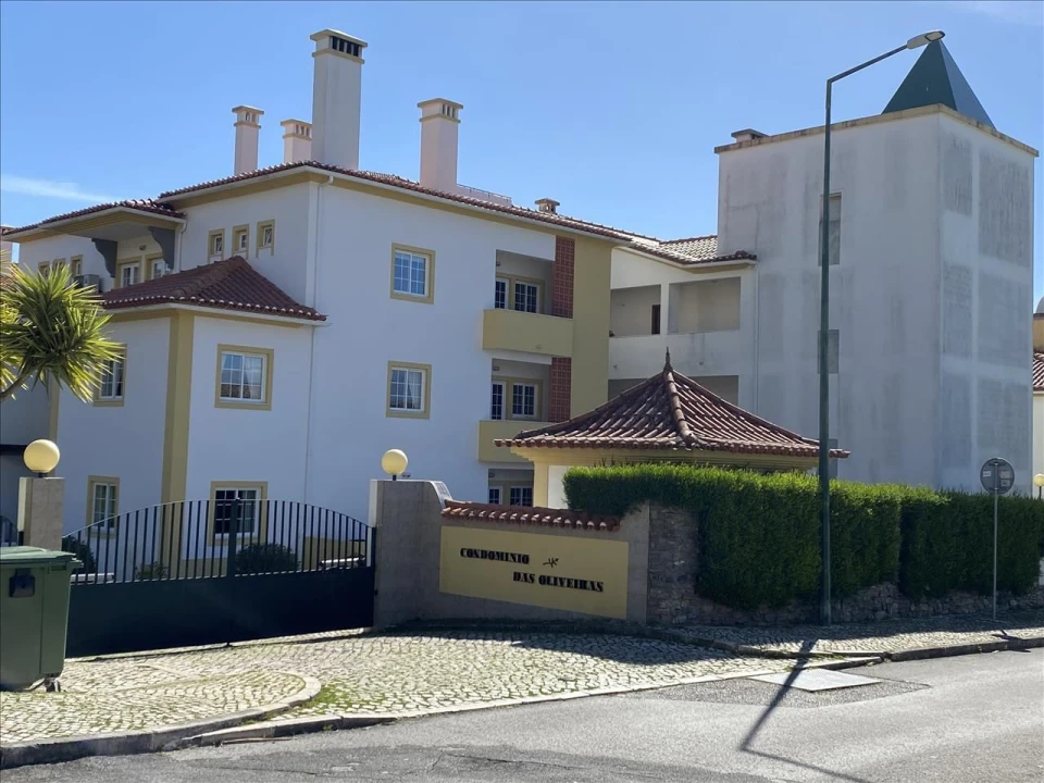 Apartamento T4 para Venda em Agualva e Mira-Sintra Foto 3