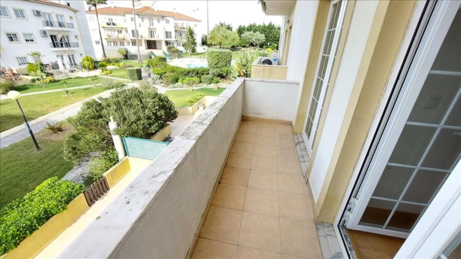 Apartamento T4 para Venda em Agualva e Mira-Sintra Foto 17