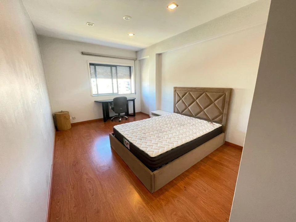 Apartamento T2 para Venda em Braga (Maximinos, Sé e Cividade) Foto 5