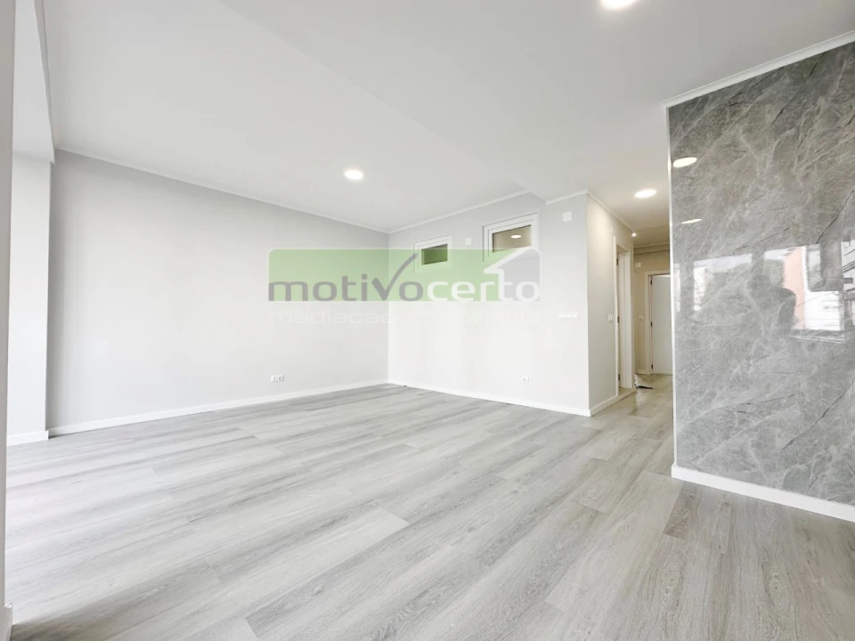 Apartamento T2 para Venda em Oeiras e São Julião da Barra, Paço de Arcos e Caxias Foto 8