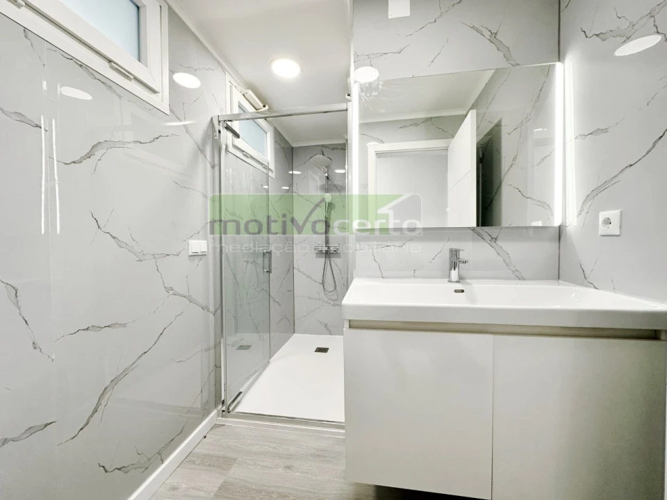 Apartamento T2 para Venda em Oeiras e São Julião da Barra, Paço de Arcos e Caxias Foto 17