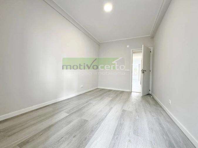 Apartamento T2 para Venda em Oeiras e São Julião da Barra, Paço de Arcos e Caxias Foto 11