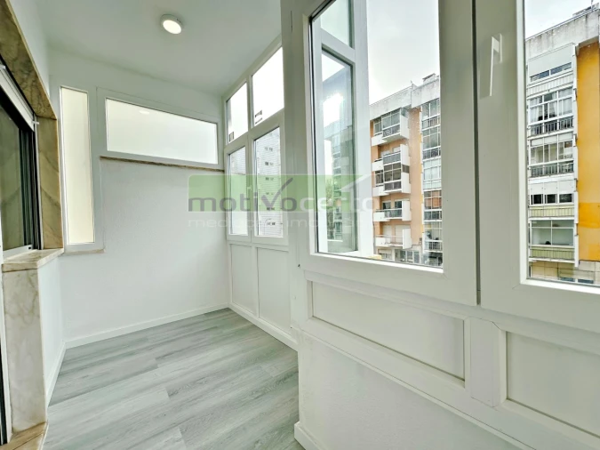 Apartamento T2 para Venda em Oeiras e São Julião da Barra, Paço de Arcos e Caxias Foto 14