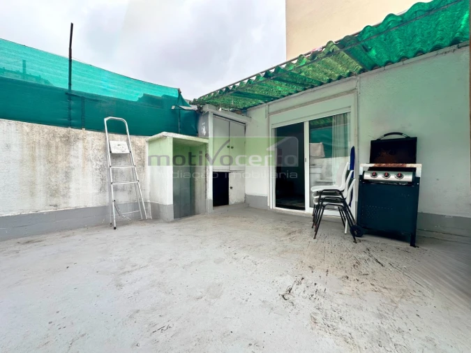 Apartamento T1 para Venda em Queluz e Belas Foto 2