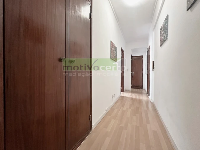 Apartamento T1 para Venda em Queluz e Belas Foto 10