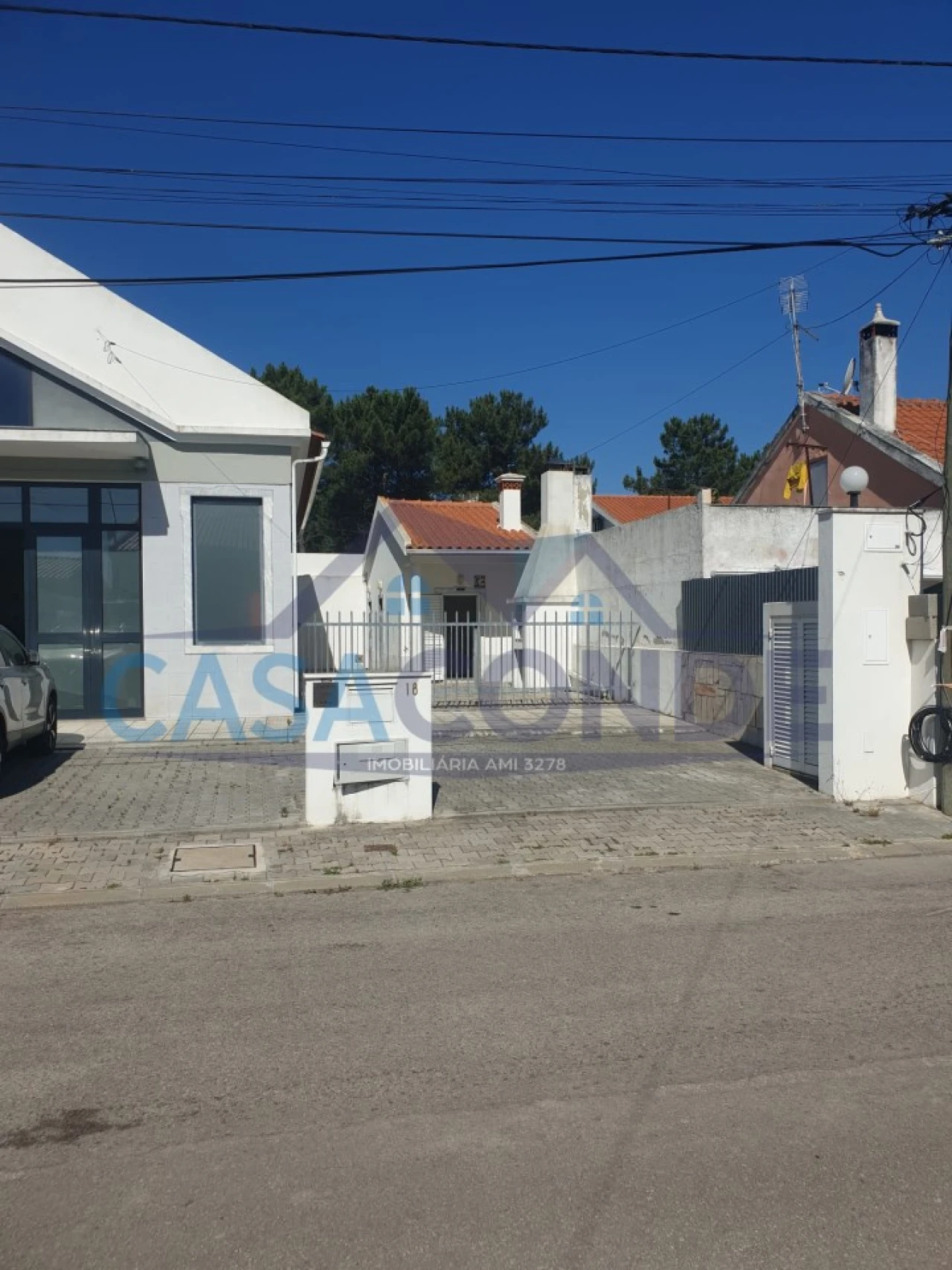 Armazém para Arrendamento em Fernao Ferro Foto 1