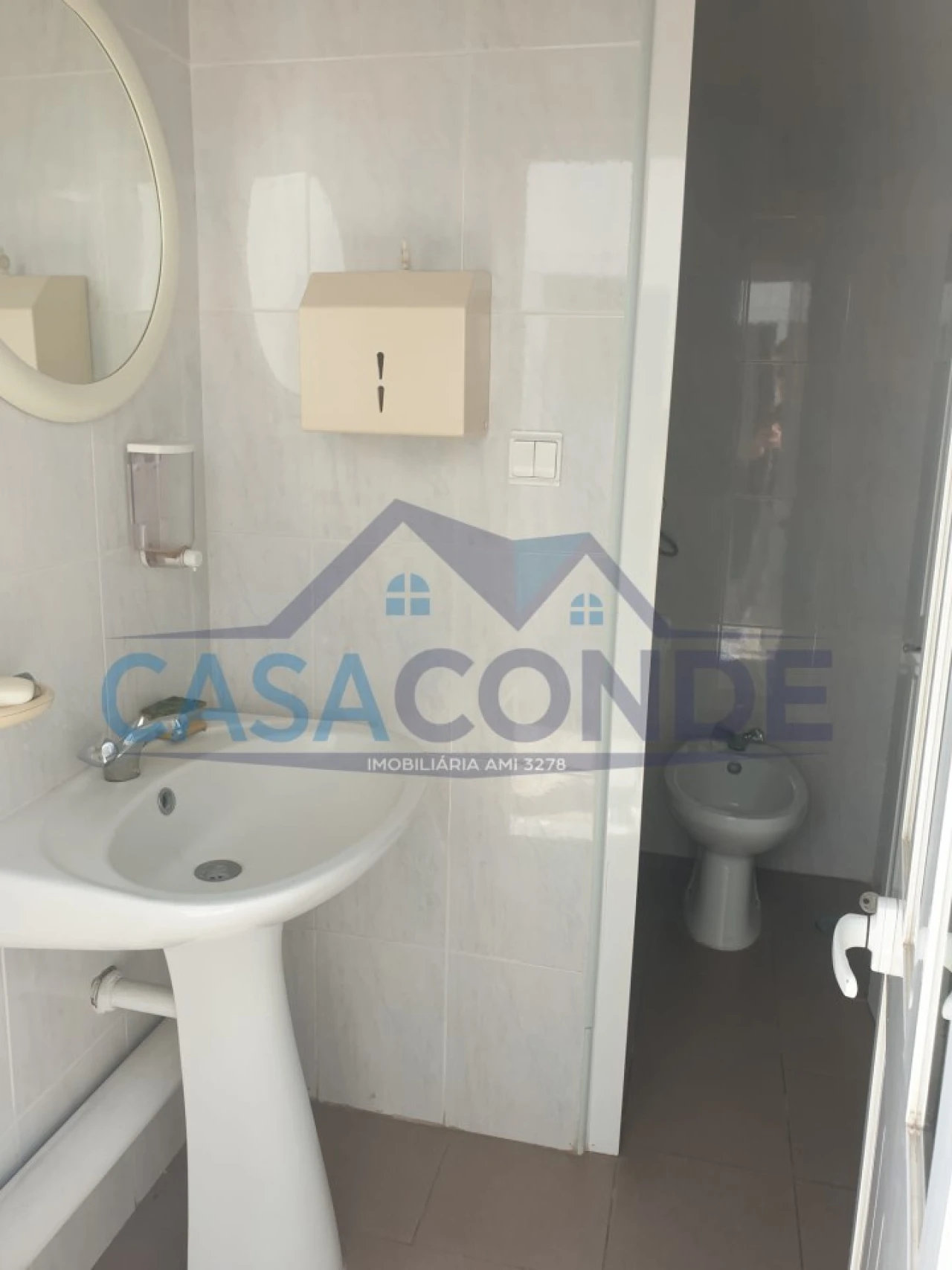 Armazém para Arrendamento em Fernao Ferro Foto 19