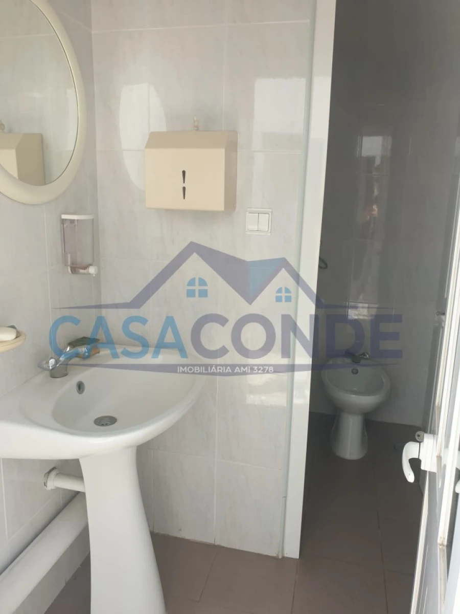 Armazém para Arrendamento em Fernao Ferro Foto 19