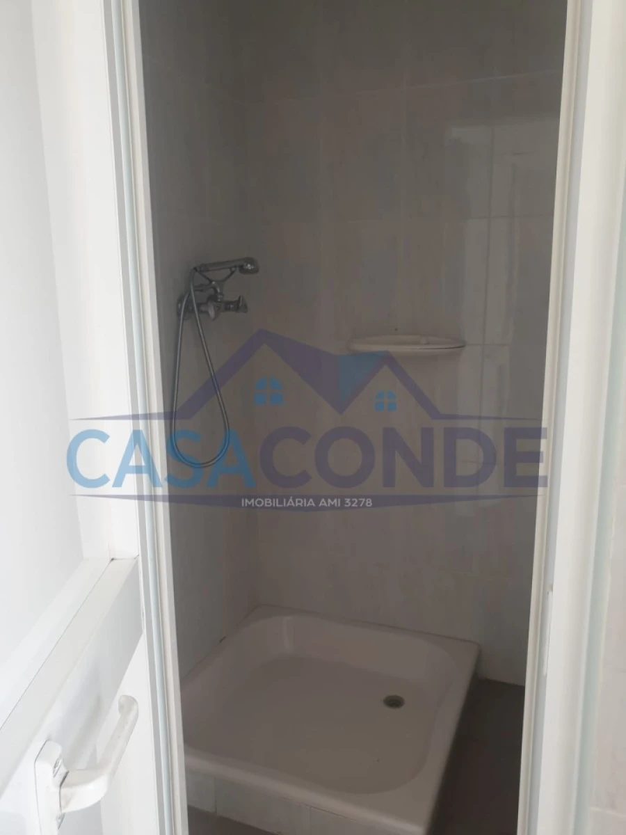 Armazém para Arrendamento em Fernao Ferro Foto 21