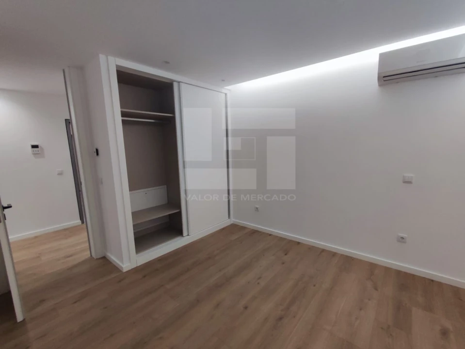 Apartamento T2 para Venda em Ranhados Foto 7