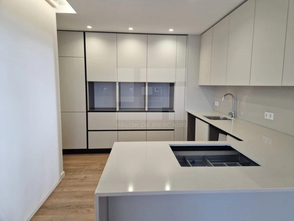 Apartamento T2 para Venda em Ranhados Foto 17