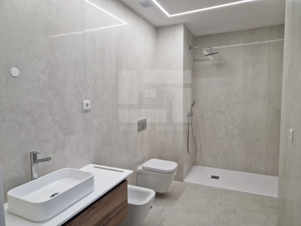 Apartamento T2 para Venda em Ranhados Foto 35