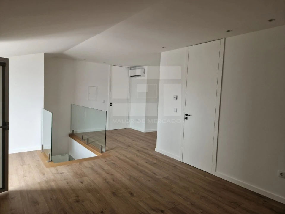 Apartamento T2 para Venda em Ranhados Foto 46
