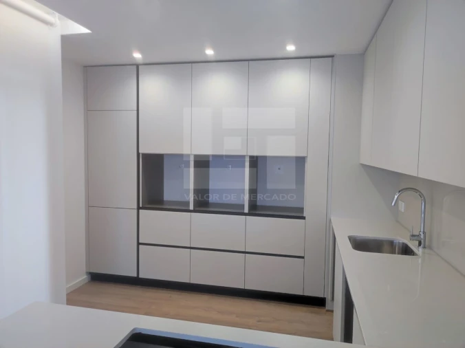 Apartamento T2 para Venda em Ranhados Foto 11