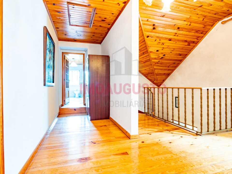 Moradia T3 para Venda em Vila Cova a Coelheira Foto 22