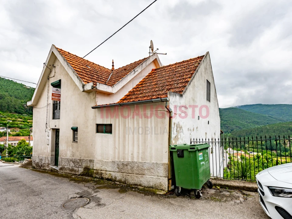 Moradia T3 para Venda em Vila Cova a Coelheira Foto 28