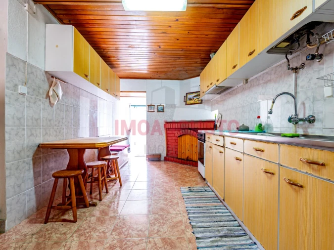 Moradia T3 para Venda em Vila Cova a Coelheira Foto 6