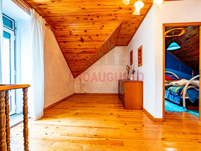 Moradia T3 para Venda em Vila Cova a Coelheira Foto 19