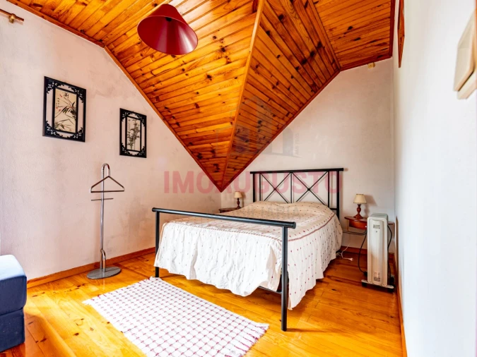 Moradia T3 para Venda em Vila Cova a Coelheira Foto 21