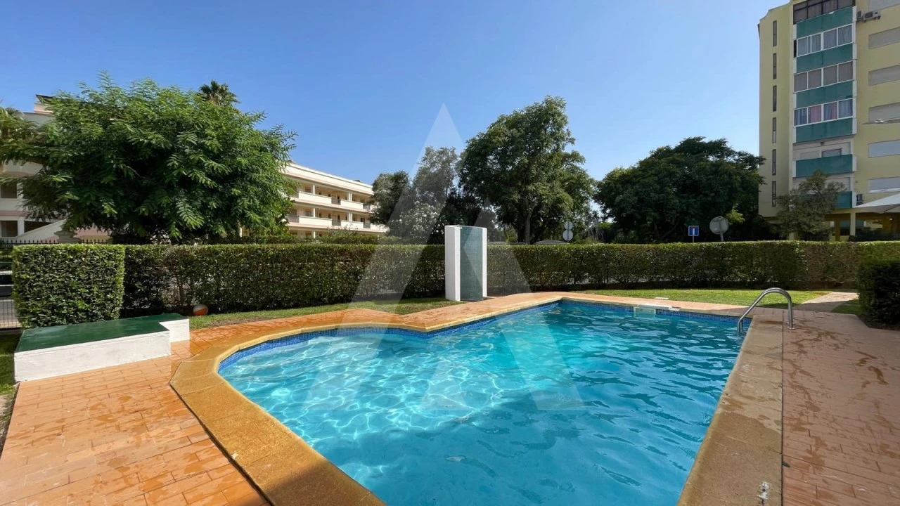 Apartamento T2 para Venda em Quarteira Foto 45