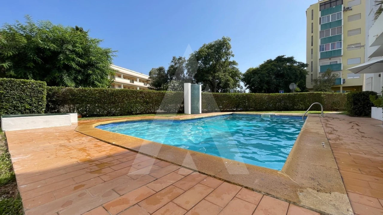 Apartamento T2 para Venda em Quarteira Foto 46