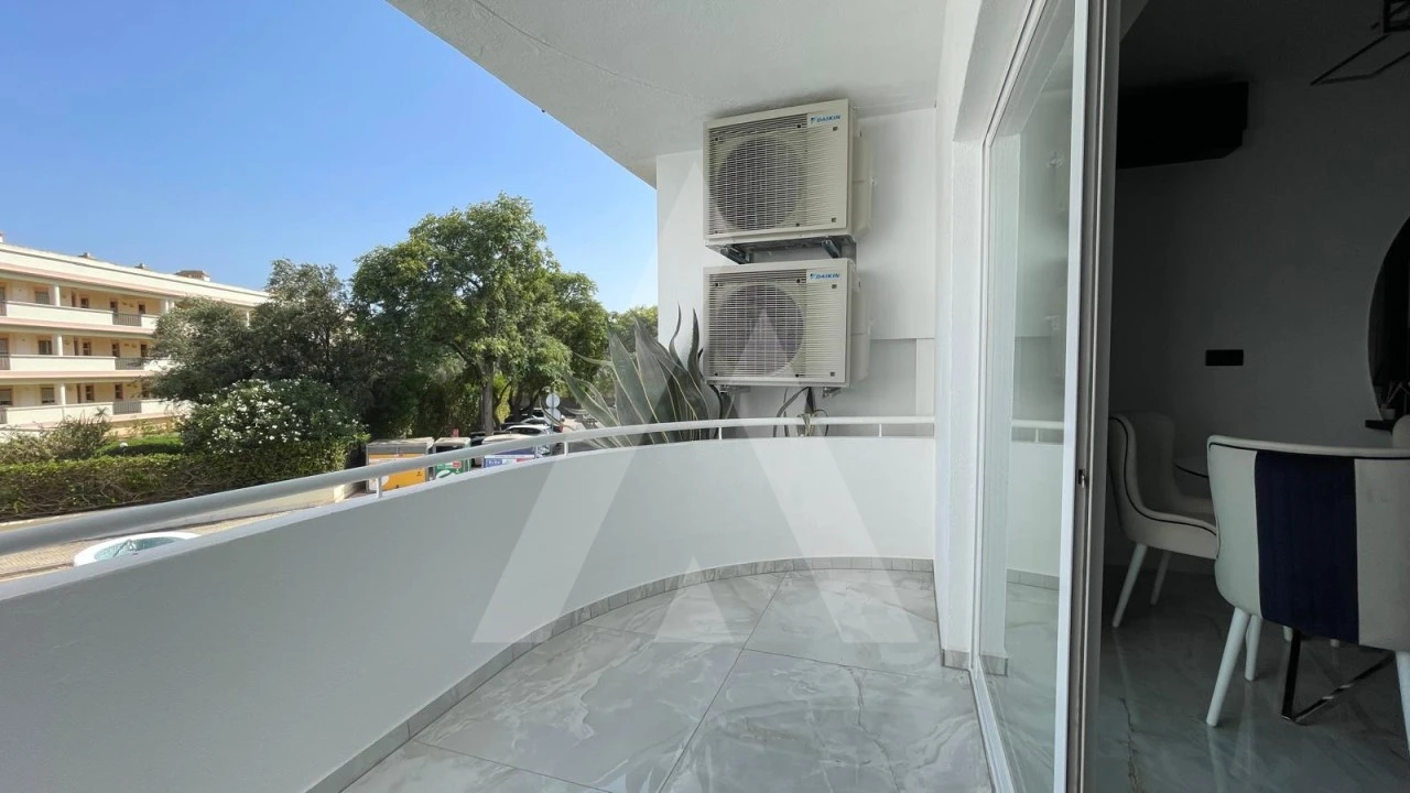 Apartamento T2 para Venda em Quarteira Foto 21