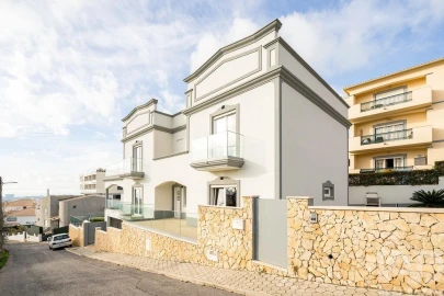 Moradia T3 para Venda em Albufeira e Olhos de Água