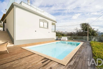Moradia T3 para Venda em Albufeira e Olhos de Água
