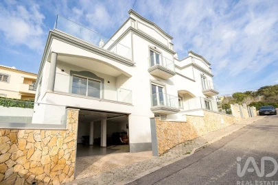 Moradia T3 para Venda em Albufeira e Olhos de Água