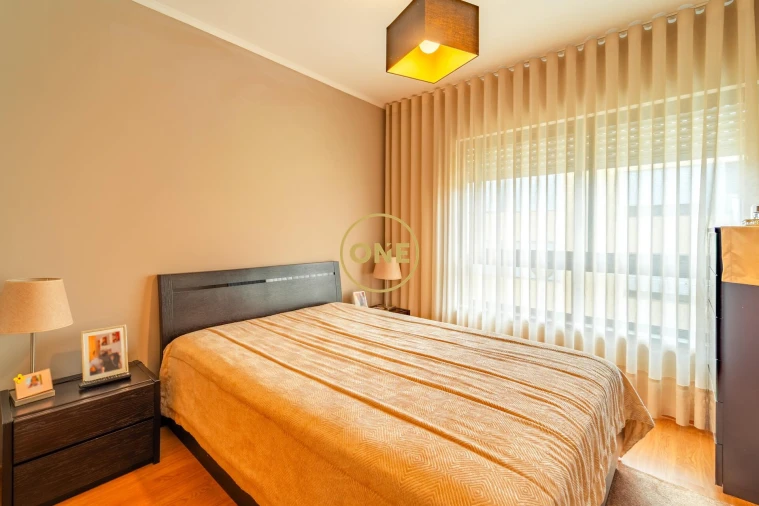 Apartamento T2 para Venda em Arrifes Foto 8