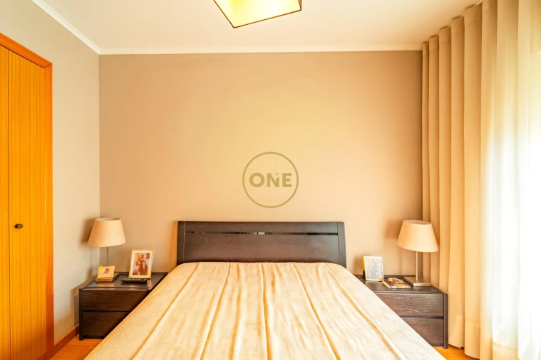 Apartamento T2 para Venda em Arrifes Foto 9