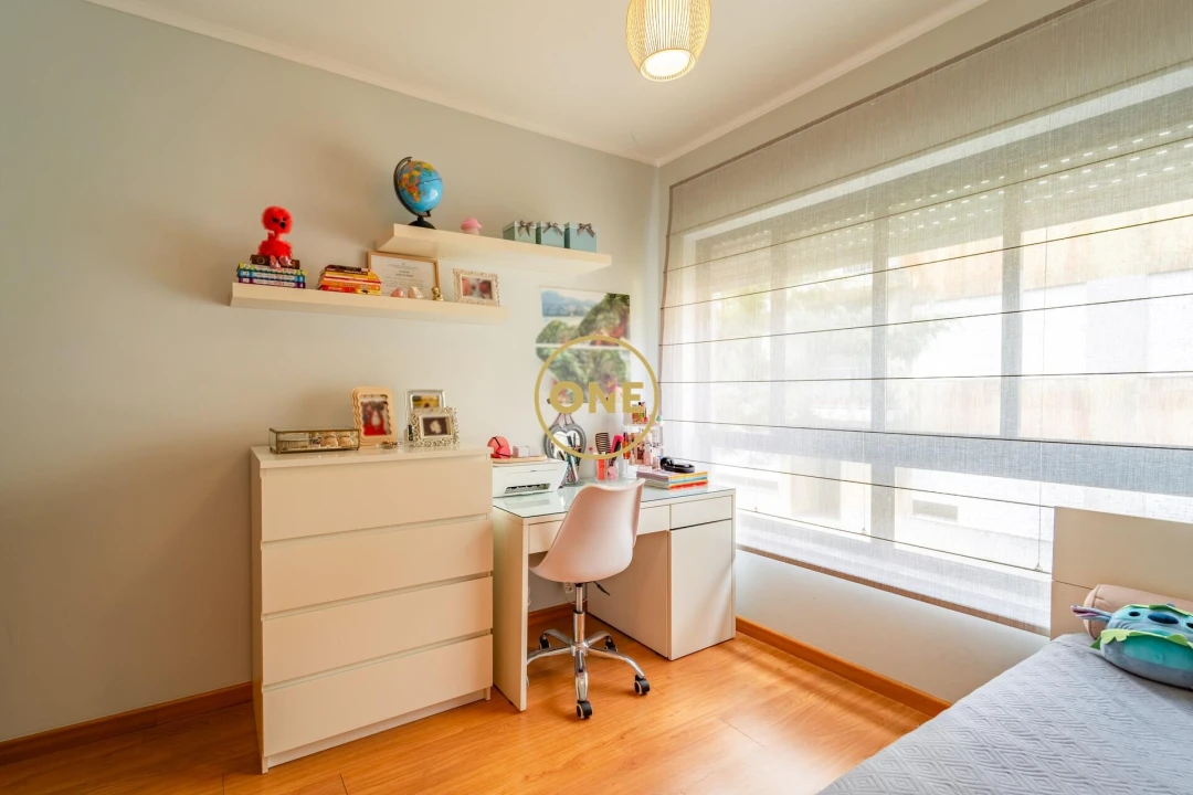 Apartamento T2 para Venda em Arrifes Foto 11