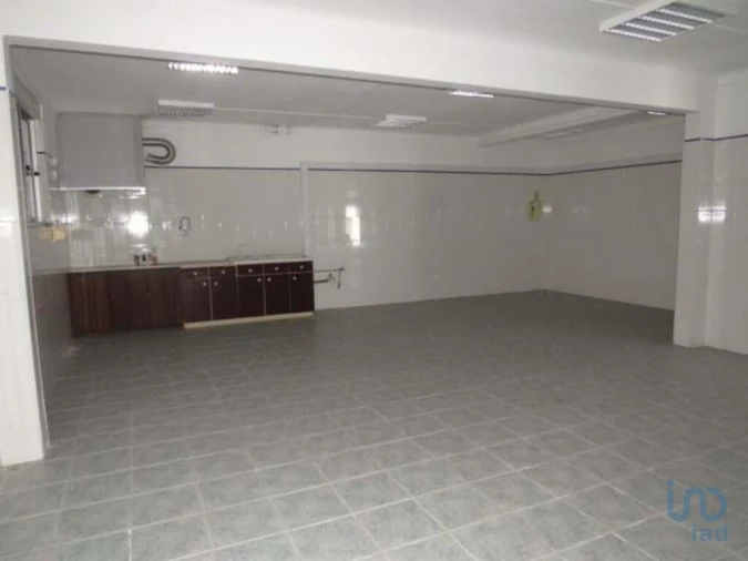 Loja para Venda em Muge Foto 7