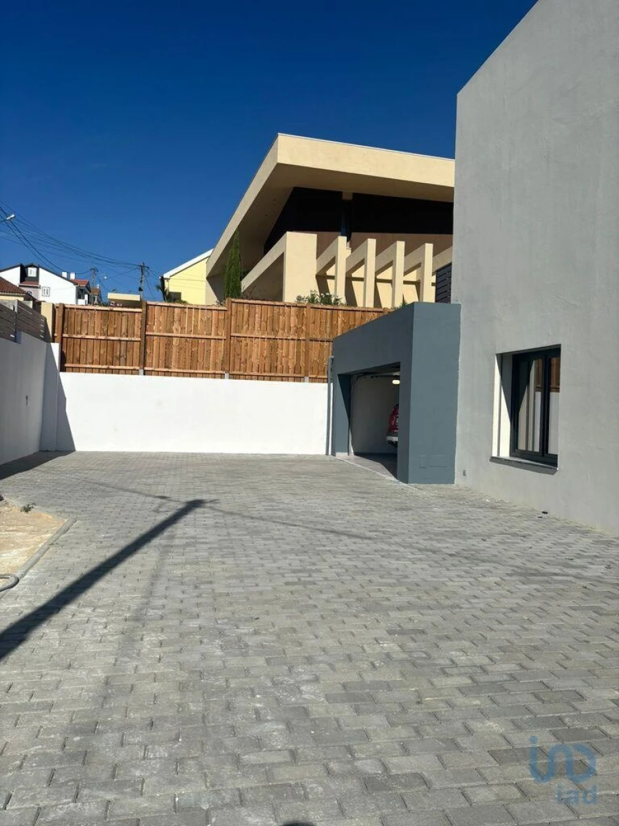 Moradia T4 para Venda em Charneca de Caparica e Sobreda Foto 5