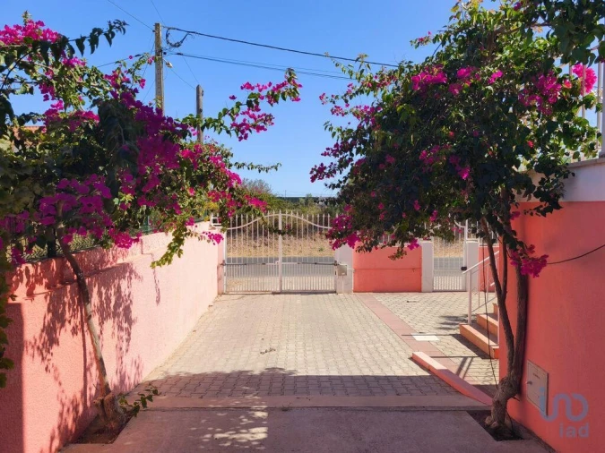 Moradia T4 para Venda em Vila Nova de Cacela Foto 3
