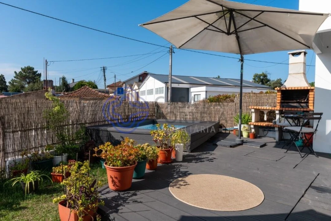 Moradia T2 para Venda em Avintes Foto 1