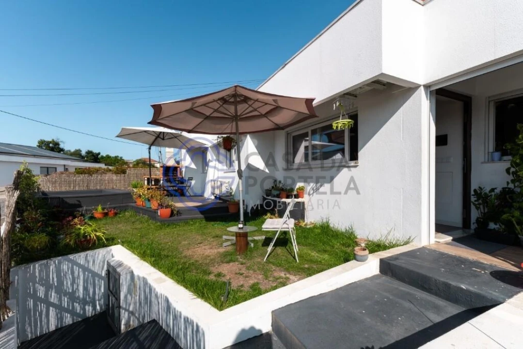 Moradia T2 para Venda em Avintes Foto 16