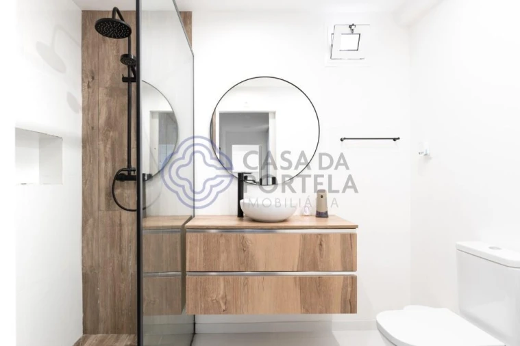 Moradia T2 para Venda em Avintes Foto 12