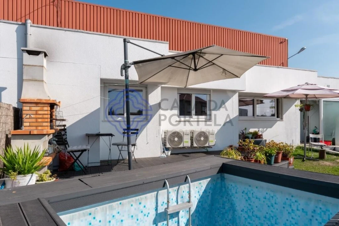 Moradia T2 para Venda em Avintes Foto 2