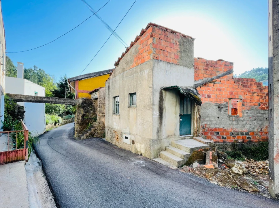 Moradia T1 para Venda em Almalagues Foto 5