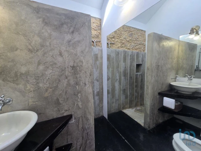 Moradia T2 para Venda em Encarnação Foto 7