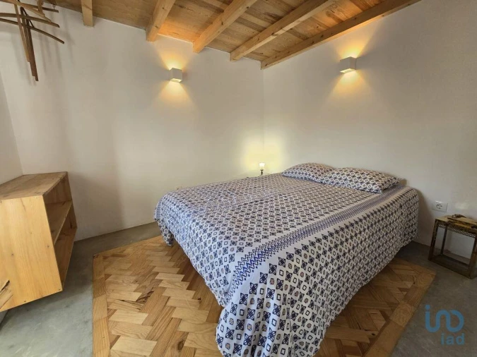 Moradia T2 para Venda em Encarnação Foto 9