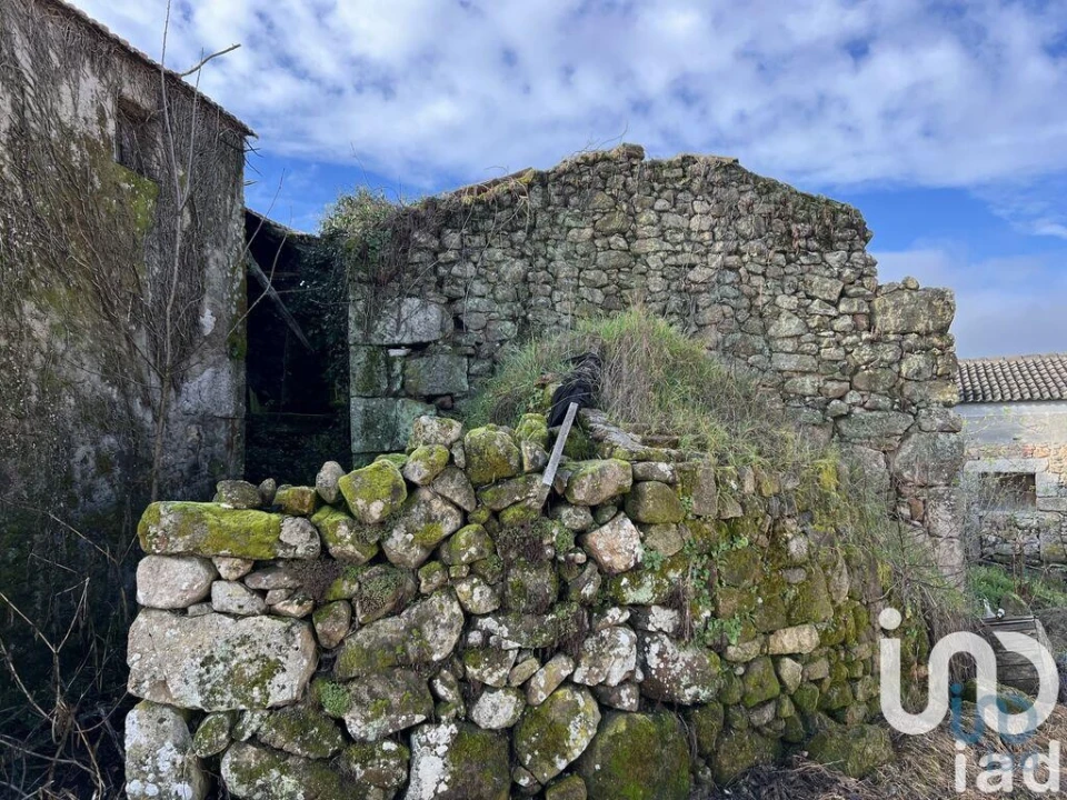 Moradia para Venda em São João da Fresta Foto 1