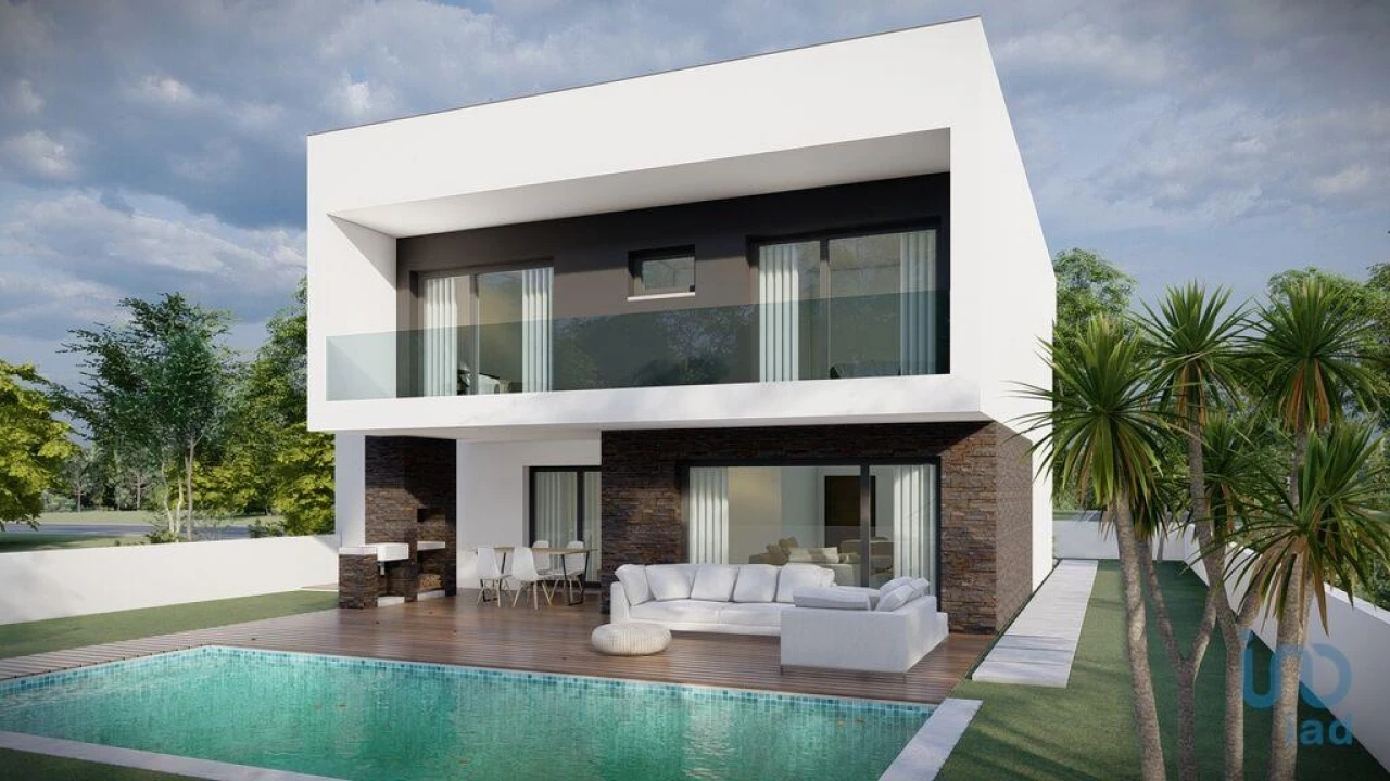 Moradia T4 para Venda em Fernao Ferro Foto 3