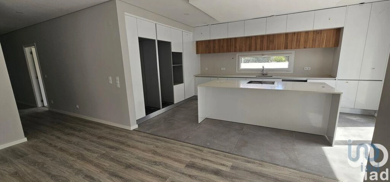 Moradia T4 para Venda em Azeitão (São Lourenço e São Simão) Foto 2