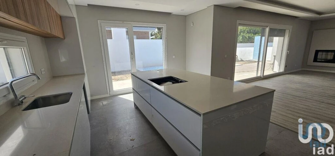 Moradia T4 para Venda em Azeitão (São Lourenço e São Simão) Foto 7