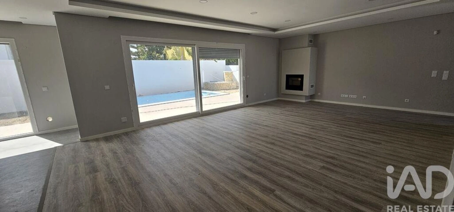 Moradia T4 para Venda em Azeitão (São Lourenço e São Simão) Foto 23