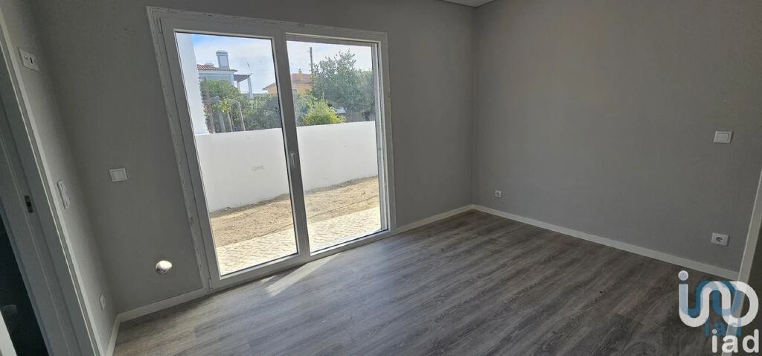 Moradia T4 para Venda em Azeitão (São Lourenço e São Simão) Foto 11